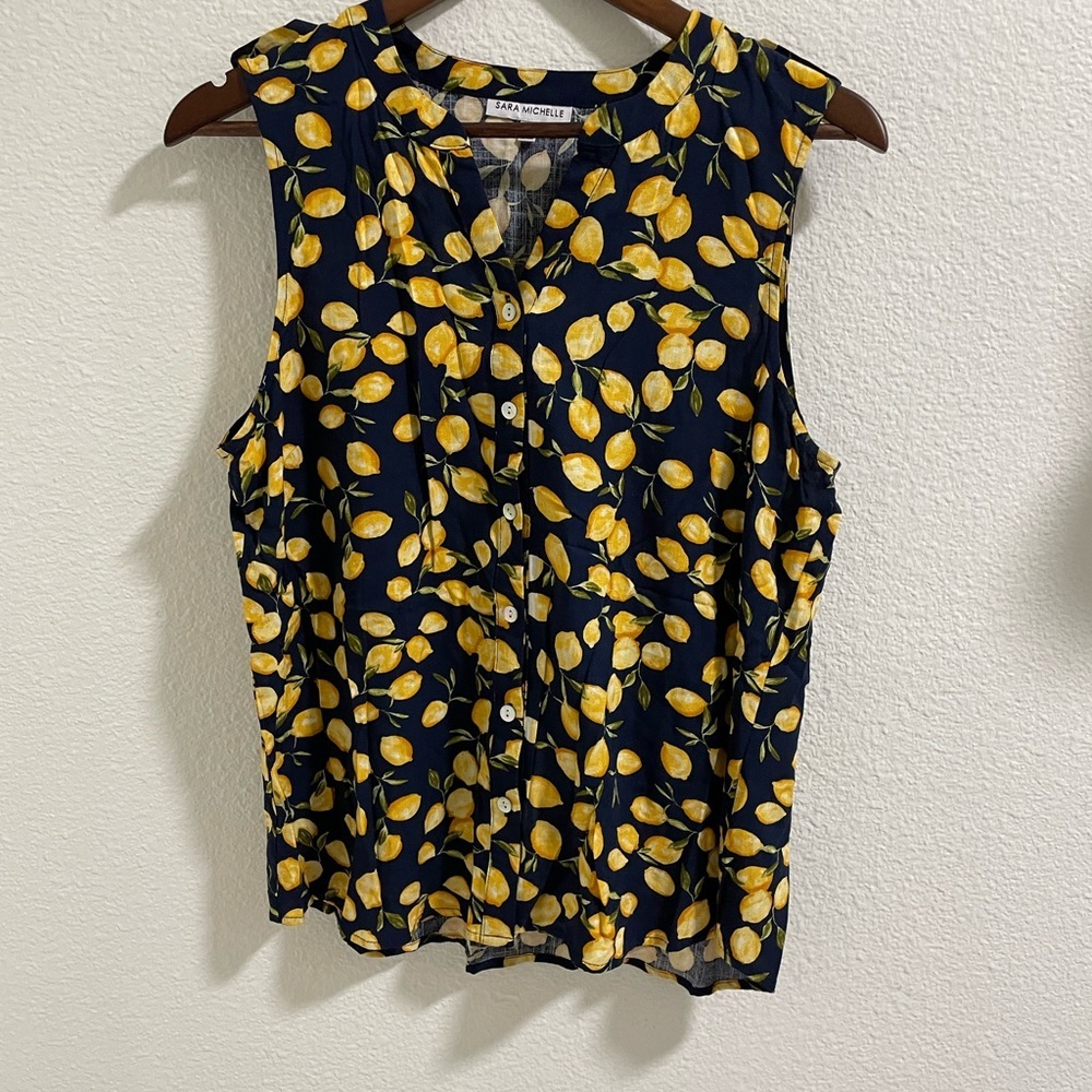 Sara Michelle lemon novelty  Sleeveless Blouse